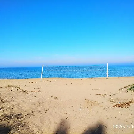 Апартаменты Estupendo En Primera Linea De Playa Y Con Vistas Al Mar *