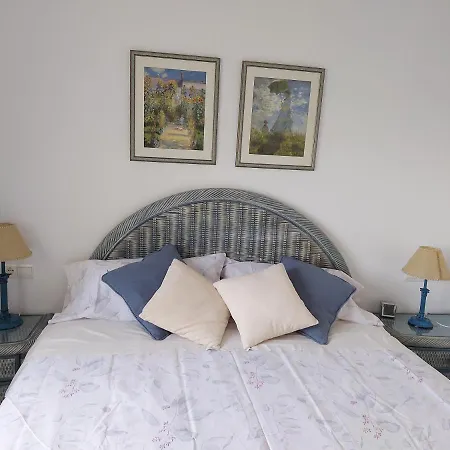 Estupendo En Primera Linea De Playa Y Con Vistas Al Mar * Dénia