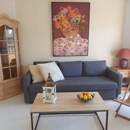 Estupendo En Primera Linea De Playa Y Con Vistas Al Mar Apartamento Dénia