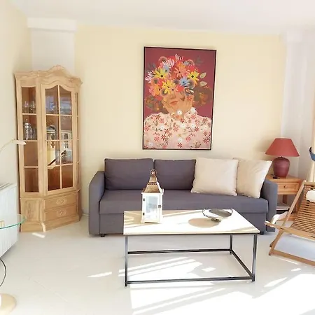 Estupendo En Primera Linea De Playa Y Con Vistas Al Mar Dénia