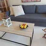 Estupendo En Primera Linea De Playa Y Con Vistas Al Mar Apartman *