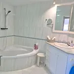 Apartman Estupendo En Primera Linea De Playa Y Con Vistas Al Mar *