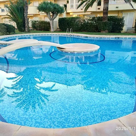Estupendo En Primera Linea De Playa Y Con Vistas Al Mar *