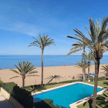 Estupendo En Primera Linea De Playa Y Con Vistas Al Mar * Denia