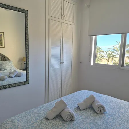 Apartment Estupendo En Primera Linea De Playa Y Con Vistas Al Mar *