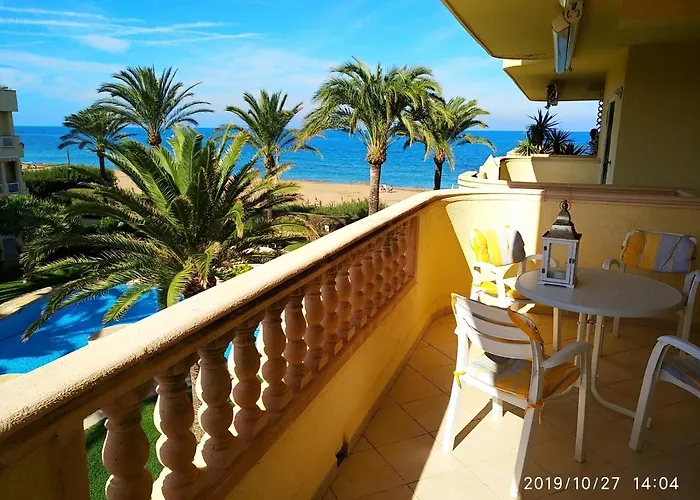 Estupendo En Primera Linea De Playa Y Con Vistas Al Mar Appartement *