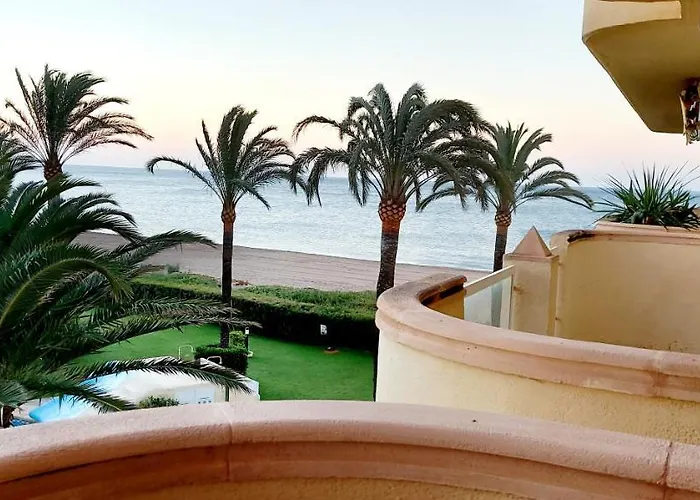 Estupendo En Primera Linea De Playa Y Con Vistas Al Mar * Dénia