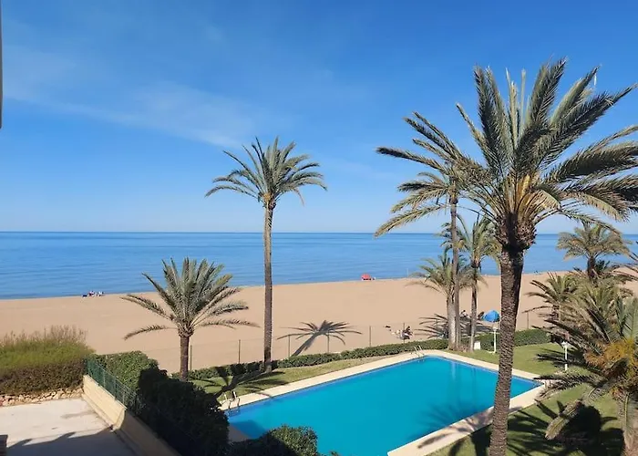 Estupendo En Primera Linea De Playa Y Con Vistas Al Mar * Dénia