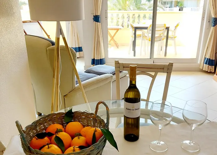 Estupendo En Primera Linea De Playa Y Con Vistas Al Mar Appartement *